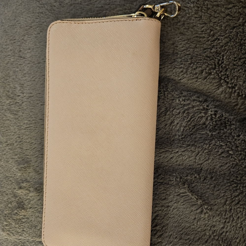 Wallet - Picture 2 of 3